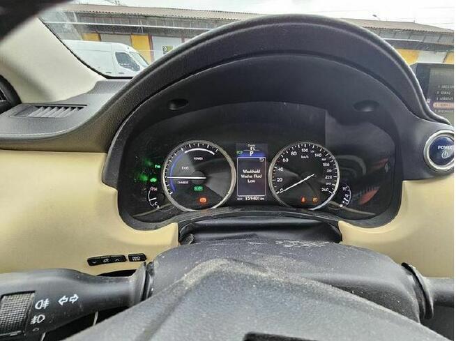 Lexus NX 300h – sprzedaż syndyka