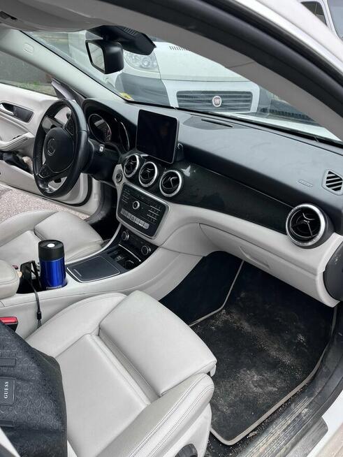 Syndyk sprzeda Mercedes-Benz CLA 200 MR’16 E6 117