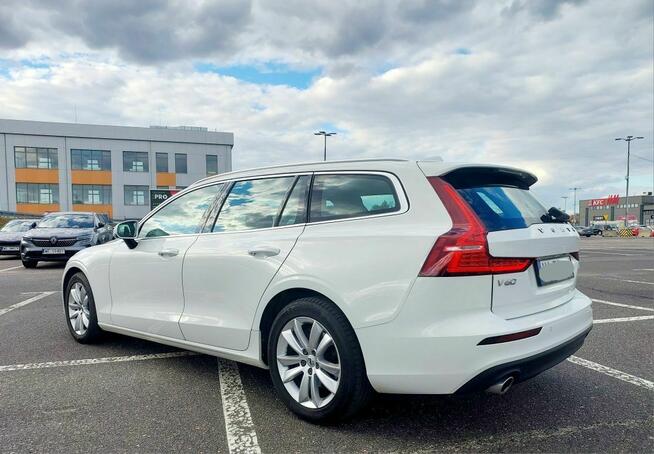 2020/2021 Volvo V60 2.0 D4 197KM Momentum PRO