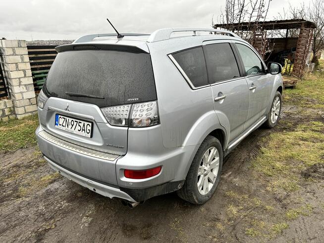 Syndyk sprzeda samochód osobowy MITSUBISHI OUTLANDER 2010 r.