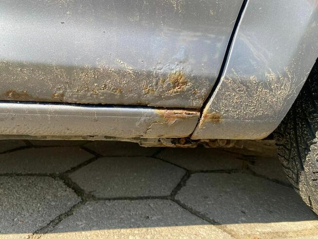 Syndyk sprzeda samochód osobowy Opel Corsa 2007 r.