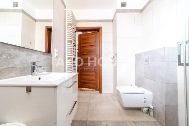 MIESZKANIE | 4 pokoje | | 107 m2 | DOLINA CISÓW