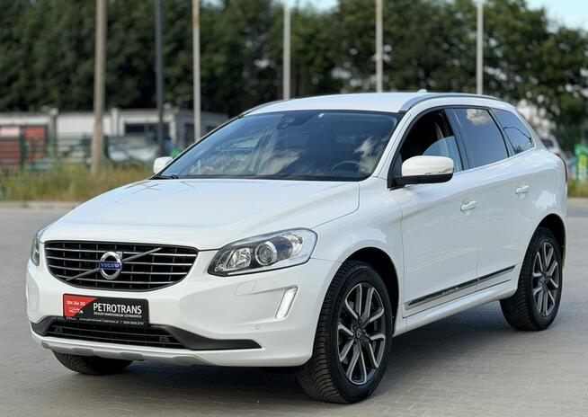 Volvo XC 60 2.0 / 190KM LED KSENON Nawigacja Kamera Cofania Skóra Grzane Fotele