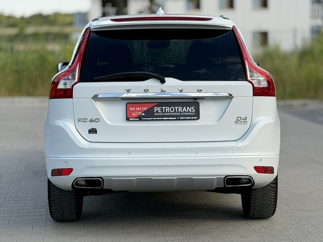 Volvo XC 60 2.0 / 190KM LED KSENON Nawigacja Kamera Cofania Skóra Grzane Fotele