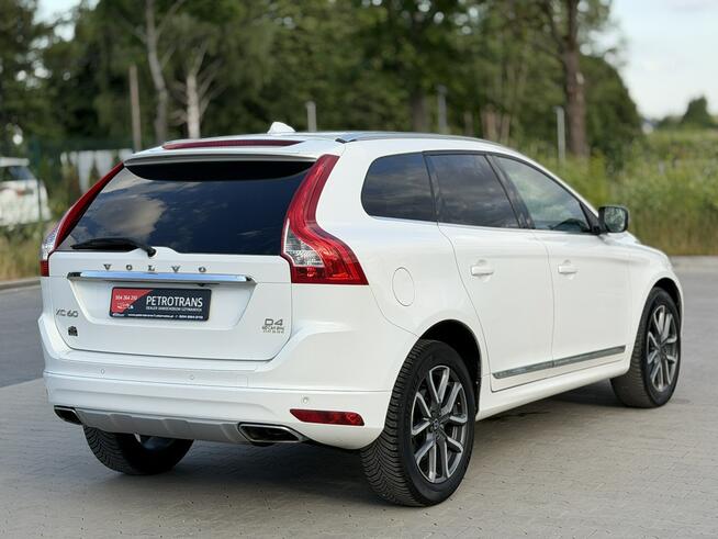 Volvo XC 60 2.0 / 190KM LED KSENON Nawigacja Kamera Cofania Skóra Grzane Fotele