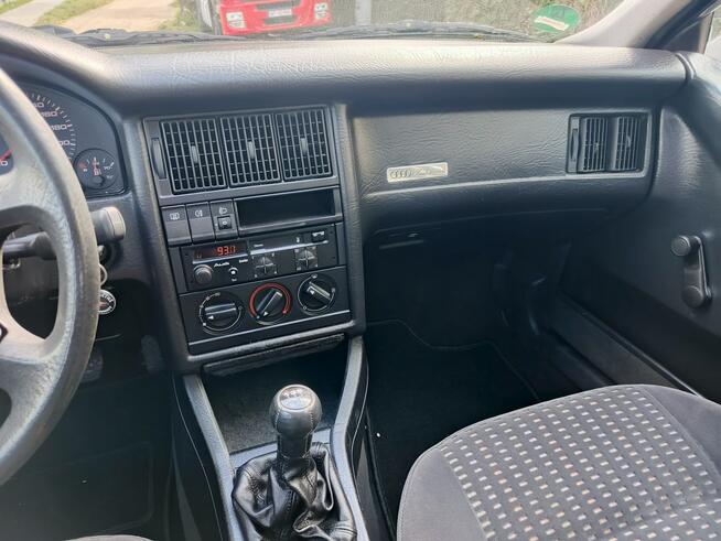 Audi 80 1991r 1.8 benz wersja Comfort Edition 1 właściciel stan kolekcjonerski