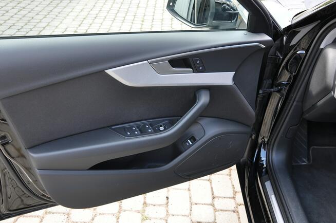 Audi A4 2.0TDI 150KM S-tronic Kamera Nawigacja Webasto Matrix Gwarancja