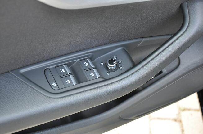 Audi A4 2.0TDI 150KM S-tronic Kamera Nawigacja Webasto Matrix Gwarancja