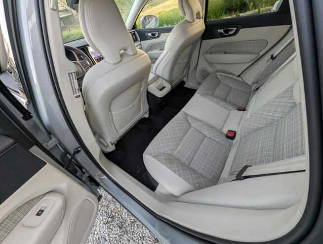 XC 60 B4 Bogate Wyposażenie, nietuzinkowe wnętrze