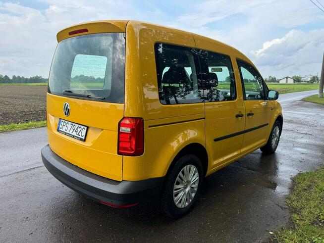 Volkswagen Caddy Bezwypadkowy, oryginalny lakier, niski przebieg