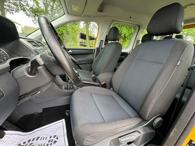 Volkswagen Caddy Bezwypadkowy, oryginalny lakier, niski przebieg