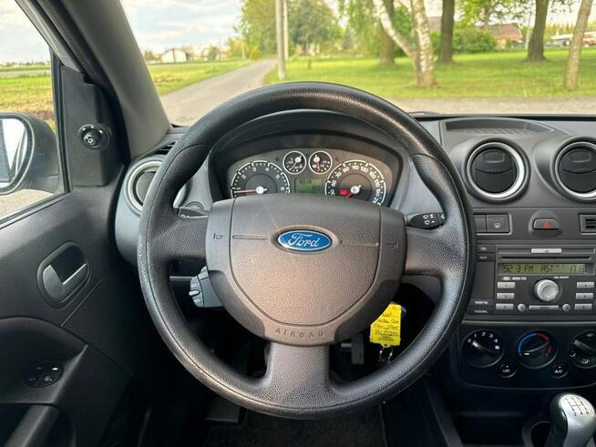 Ford Fiesta Bez korozji, bezwypadkowy, bardzo dobrym stan