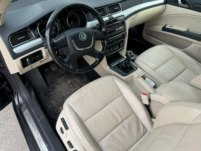 Škoda Superb Xenon, hak, skóra