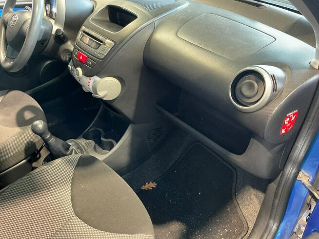 Toyota Aygo Po liftingu, 5 drzwi, niski przebieg,klimatyzacja,isofix, opony wielos
