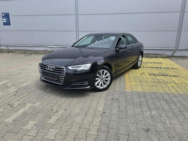 Audi A4 2.0 TDI 140 KM / Sedan !! Serwis ASO !! Navi !! Pewny Przebieg !!