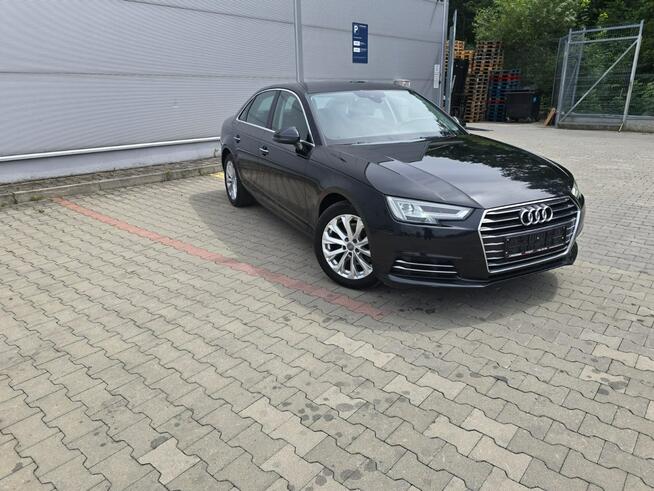 Audi A4 2.0 TDI 140 KM / Sedan !! Serwis ASO !! Navi !! Pewny Przebieg !!