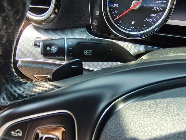 Mercedes E 220 Zadbana wyposażenie Gwarancja