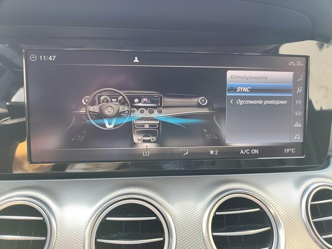 Mercedes E 220 Zadbana wyposażenie Gwarancja
