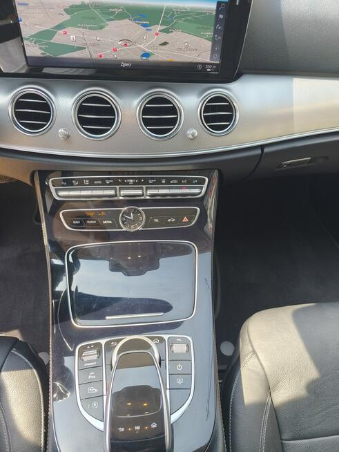 Mercedes E 220 Zadbana wyposażenie Gwarancja
