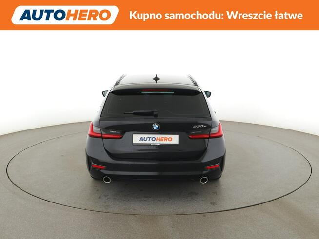 FV23% PHEV 330e automat skóra navi grzane fotele kamera LED