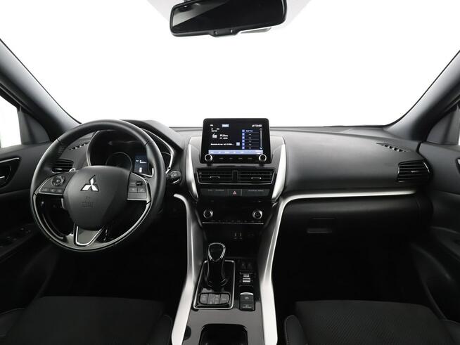 Mitsubishi Eclipse Cross PHEV 4x4 full LED navi grzane fotele klima auto kamera i czujniki park