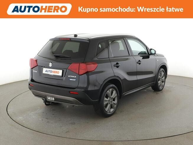 Suzuki Vitara mHEV klima auto grzane fotele kamera cofania