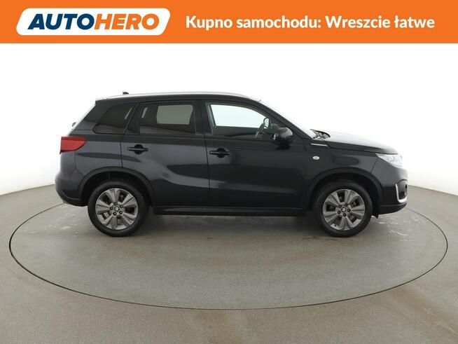 Suzuki Vitara mHEV klima auto grzane fotele kamera cofania