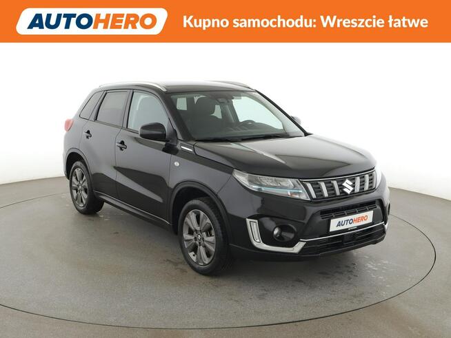 Suzuki Vitara mHEV klima auto grzane fotele kamera cofania