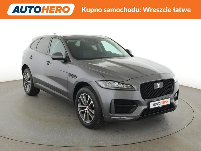 Jaguar F-PACE 25d Automat AWD R-Sport Panorama Navi ACC Grzana Skóra Virtual Kamera