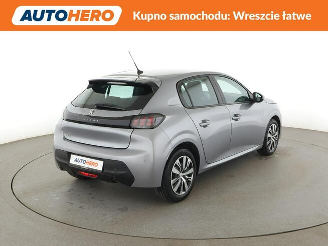 Peugeot 208 pdc klimatyzacja manual niski przebieg led