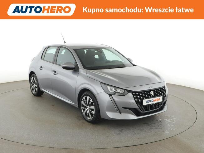 Peugeot 208 pdc klimatyzacja manual niski przebieg led