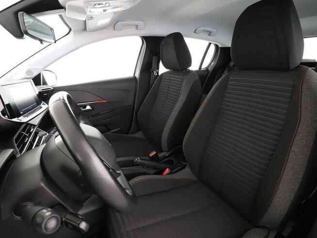 Peugeot 208 pdc klimatyzacja manual niski przebieg led