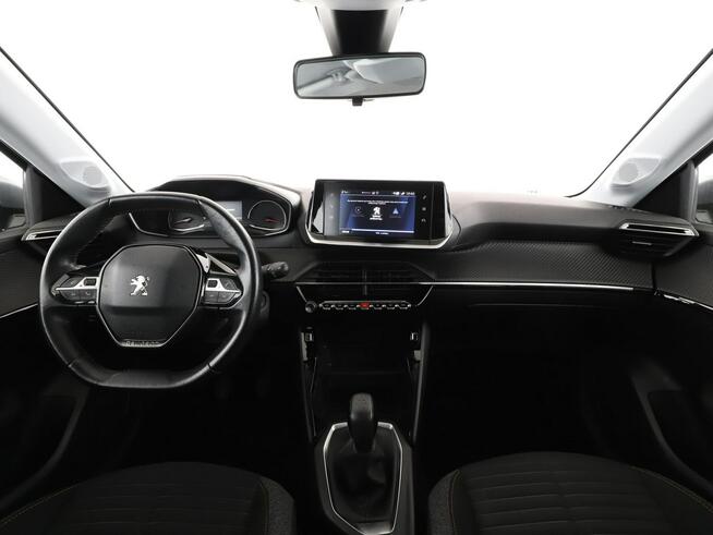 Peugeot 208 pdc klimatyzacja manual niski przebieg led