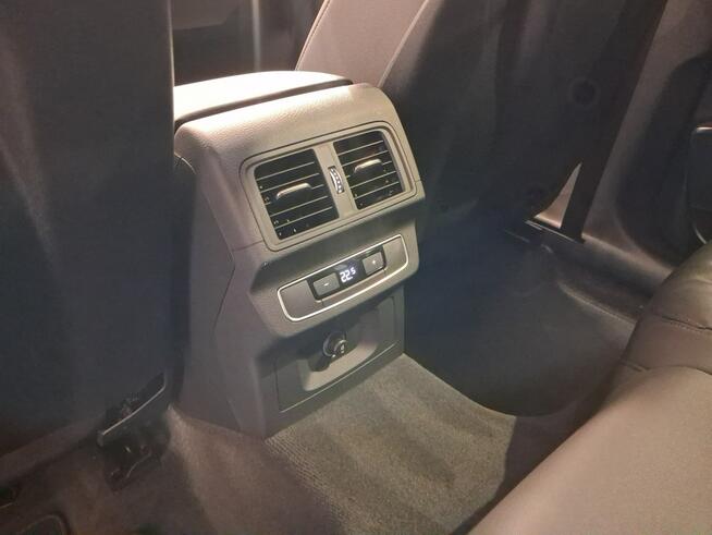 Audi Q5 VAT 23% 40TDI mHEV 204KM S-tronic quattro 2022/2023 r., salon PL V