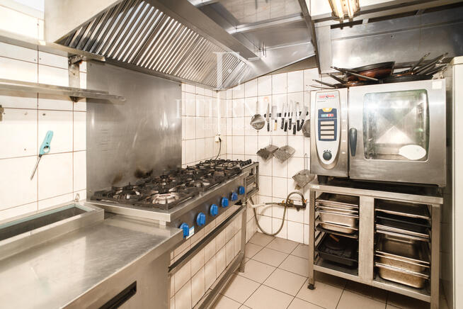 Pizzeria na sprzedaż – działający biznes Piwniczka