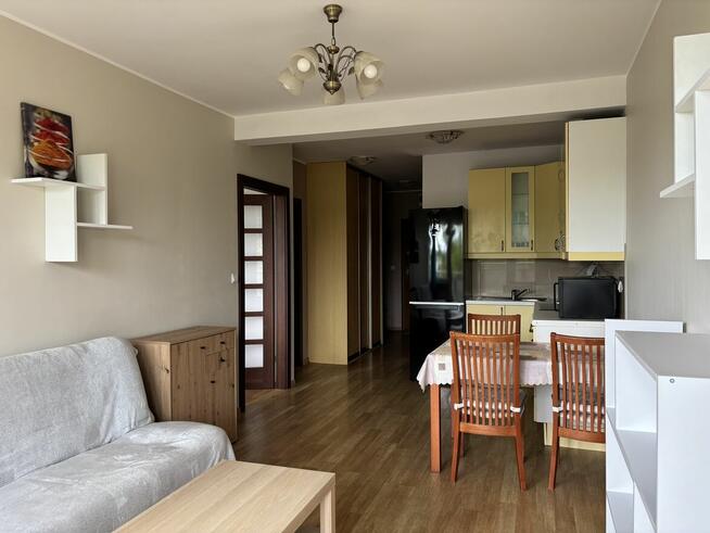 3 pokojowe z dużym balkonem (55,5m2, 2012r)