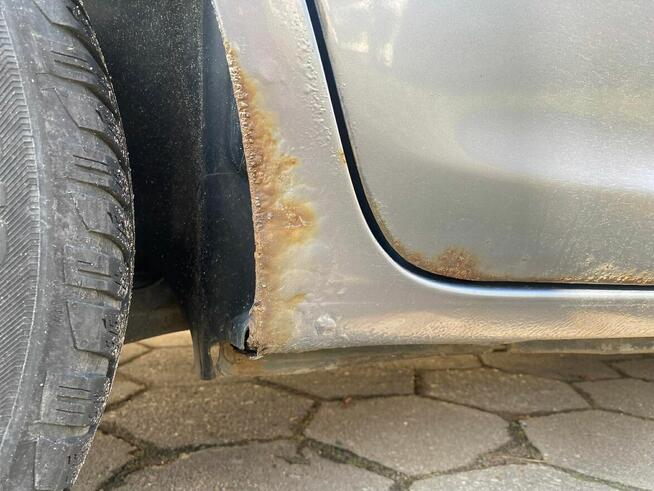 Syndyk sprzeda samochód osobowy Opel Corsa 2007 r.