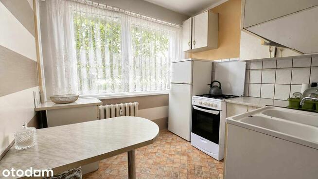 Dwupokojowe 36m2 parter balkon piwnica niski blok Rubinkowo