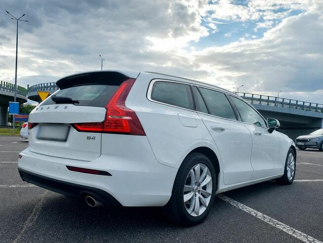 2020/2021 Volvo V60 2.0 D4 197KM Momentum PRO