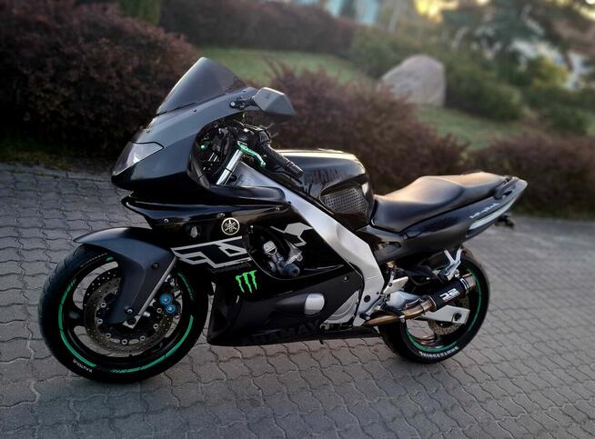 Motocykl Yamaha yzf 600