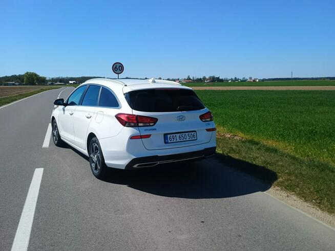 Hyundai i30 Wersja Modern Automatyczna skrzynia bogate wyposażenie