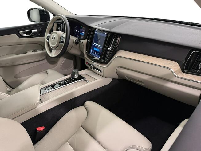 Volvo XC 60 B4 B Plus Dark Aut