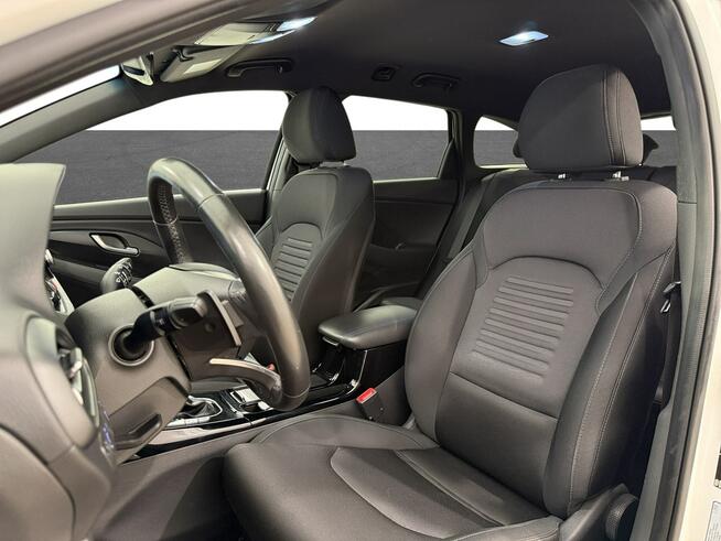 Hyundai i30 1.5 T-GDI 48V Smart DCT Kombi
