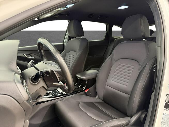 Hyundai i30 1.5 T-GDI 48V Smart DCT Kombi