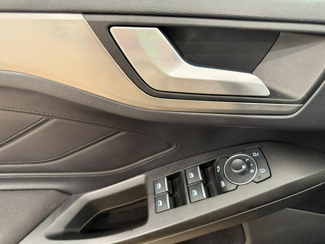 Ford Focus 1.0 EcoBoost mHEV Titanium X aut Kombi
