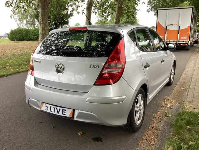 Hyundai i30 Niezawodna i mocna benzyna/Klimatyzacja/Isofix/Alufelgi/Niski przebieg
