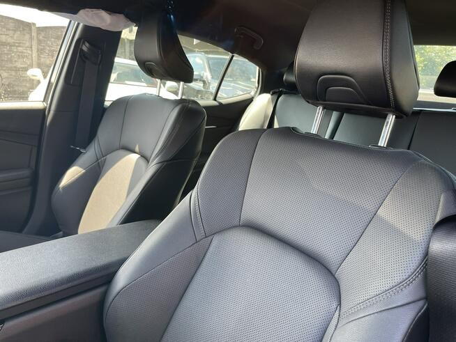 Toyota Camry Hybryda Automat Podgrzewanie Kamera Skóra 230KM