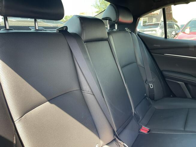 Toyota Camry Hybryda Automat Podgrzewanie Kamera Skóra 230KM