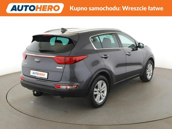 Kia Sportage navi klima auto czujniki parkowania hak