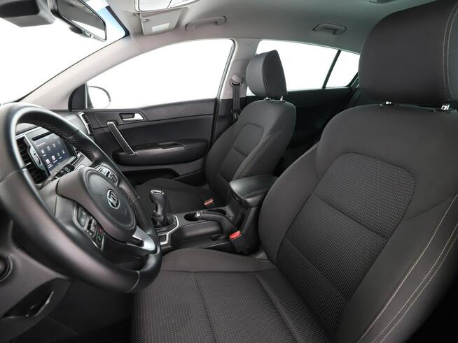 Kia Sportage navi klima auto czujniki parkowania hak
